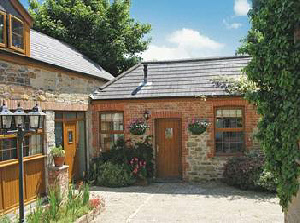 Courtyard Cottages at Penmorvah Manor